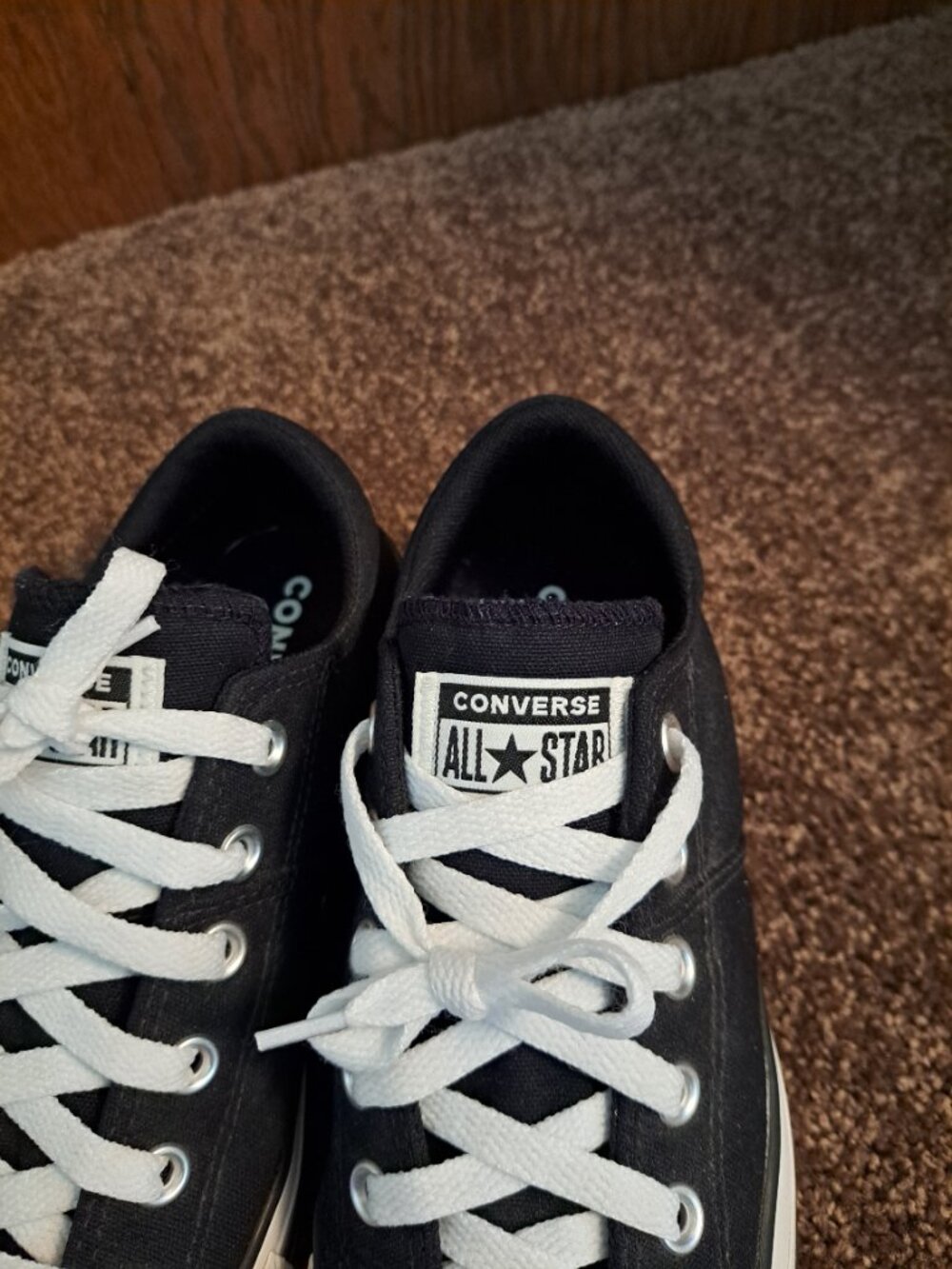 Like New Converse Chuck Taylor All Star Madison Canvas women's low-top sneakers - Picture 3 of 8